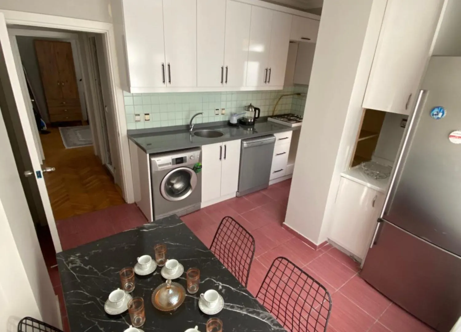 Tramvaya Yakin, Merkezi,2Bd,Asansoerlue,Uecretsiz Otoparkli,3 Klimali Istanbul